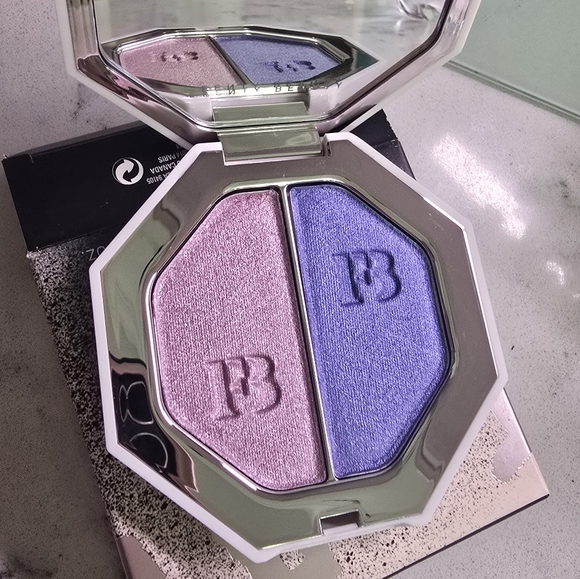 Fenty Beauty Killawatt Foil Highligher 7DAYWKND/POOLSIDE - Picture 2 of 4